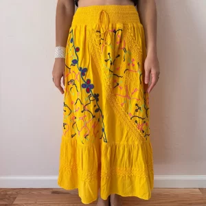 Shipibo long ceremonial skirt in yellow cotton, hand-embroidered, Icaros Rosa Sisa Kené, one size